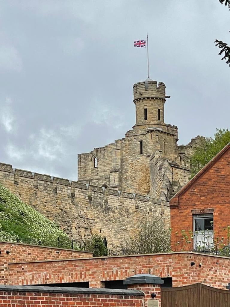 Апартаменты Castle Mount Линкольн Экстерьер фото