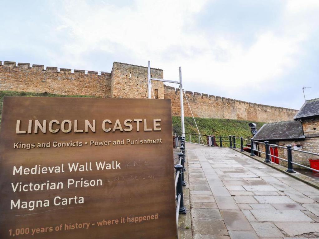 Апартаменты Castle Mount Линкольн Экстерьер фото